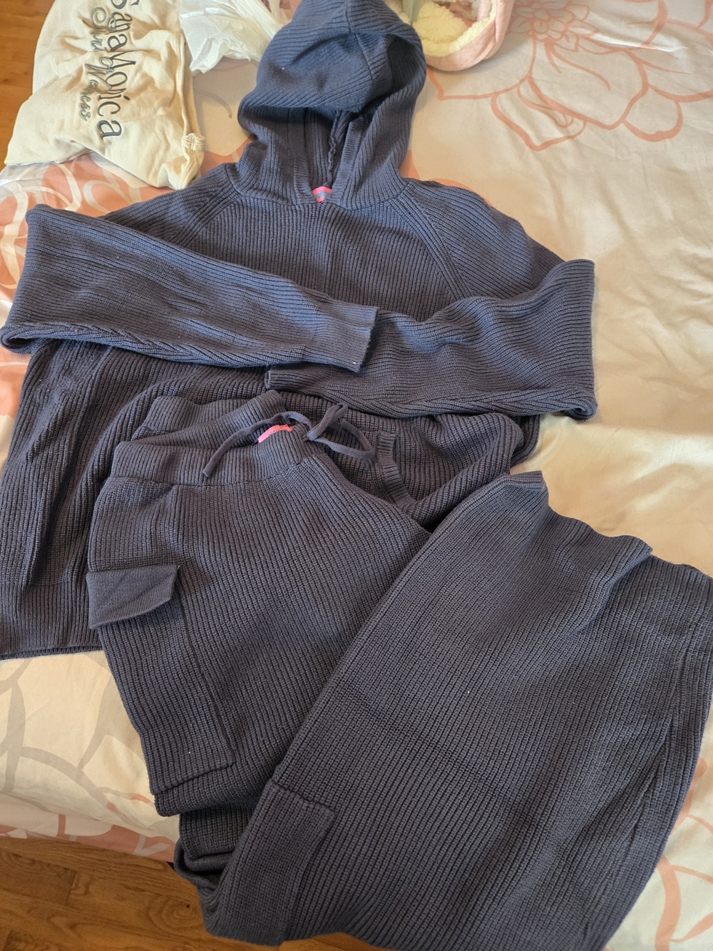 Edikted Womens Ribbed Hoodie(XL) And Pants(L) in Navy Rare 2 Piece